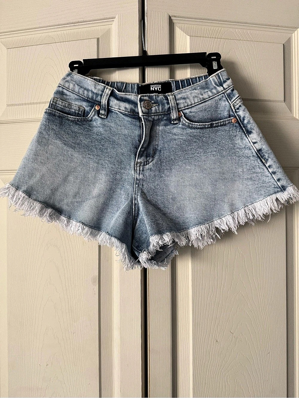 NWOT! MADDEN NYC Women's Denim Jean Shorts Blue XXS Brand new! Never used.